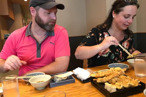 Visite gastronomique historique et culturelle d'Asakusa avec un guide local