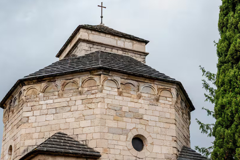 Girona: Walking Tour of Secrets, Stories, and Vantage Points
