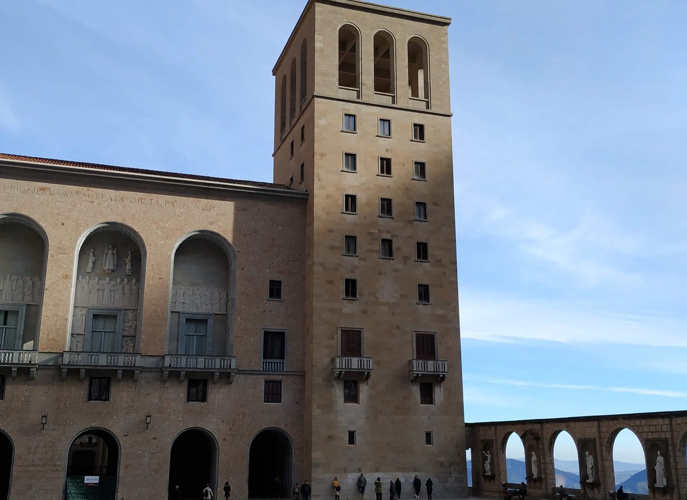 Fra Barcelona: Vandre på Montserrat uden for alfarvej