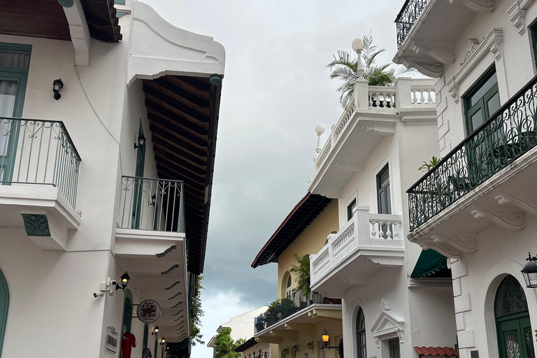 Panama Canal and Old Town City tour - Private