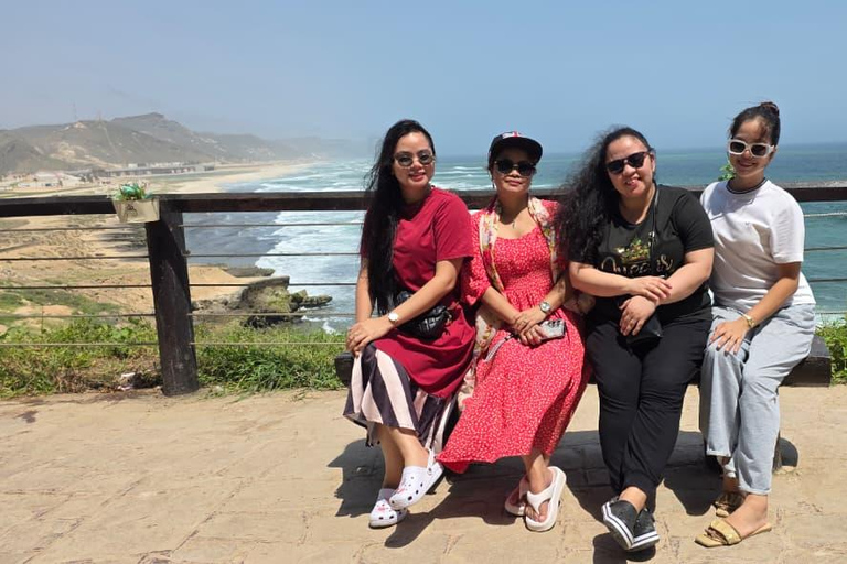 Salalah: Private 5-Day Dhofar Highlights Tour with Guide