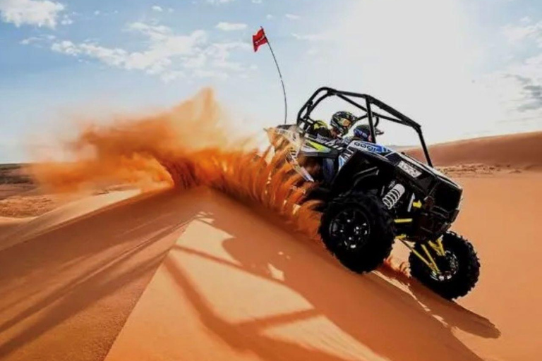 Hacia lo salvaje: un emocionante paseo en buggy por las dunas