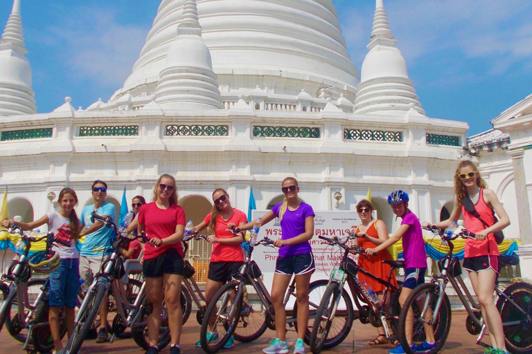 Bangkok - Thailändsk kultur Thailändsk kultur och lokalliv guidad tur på cykel