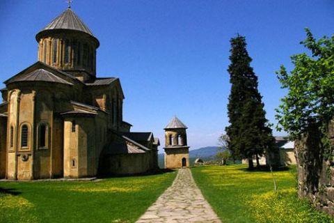 Из Тбилиси: 2-дневный тур в Кутаиси