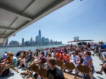 New Yorker Hafen: Bootsfahrt zu den Highlights ohne Anstehen New Yorker Hafen: Bootsfahrt zu den Highlights ohne Anstehen