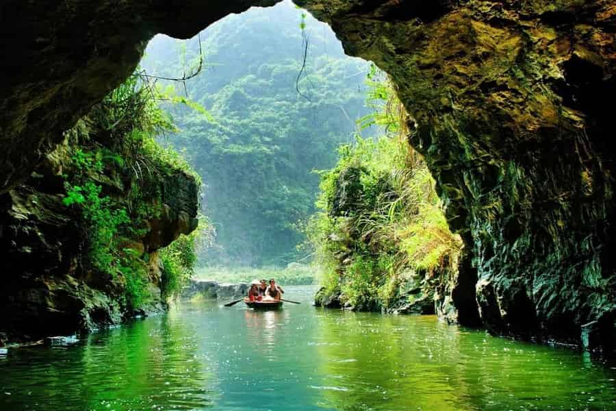Ninh Binh: Tagestour Trang An - Mua-Höhle - Hoa Lu. Foto: GetYourGuide Ninh Binh: Tagestour Trang An - Mua-Höhle - Hoa Lu. Foto: GetYourGuide