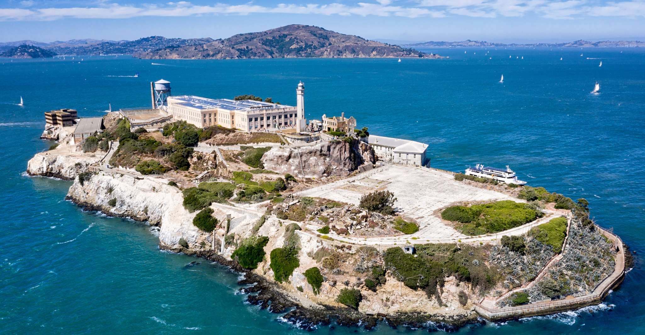 San Francisco: Alcatraz Island & 48-Hour Hop-On Hop-Off Tour