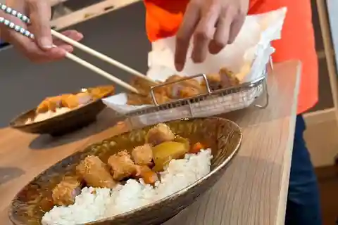 カツカレーまたは弁当作りの料理教室と地元のお店巡り
