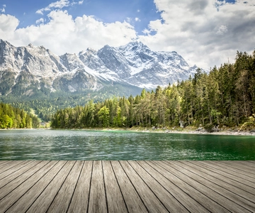 From Munich: Zugspitze Mountain Van Tour with Garmisch Town