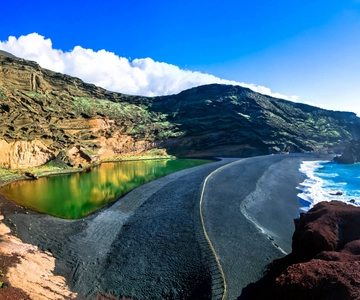 Lanzarote: Excursión de un día con guía al Parque de Timanfaya y Lago Verde