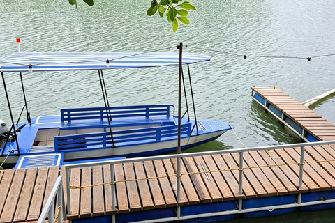 Puerto Princesa: Iwahig Firefly River Cruise with Dinner