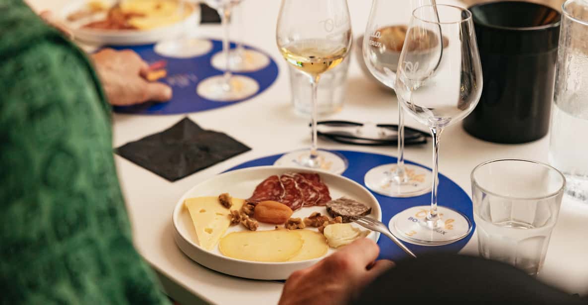Afbeelding 1 van Bordeaux: Masterclass wijn met kaas en vleeswarenplankje