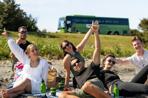 New Zealand: National Hop-On Hop-Off Pass Queen Bee