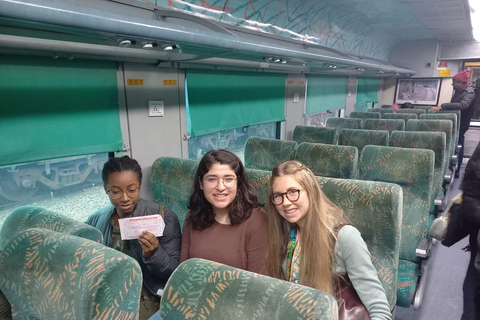 From Delhi: All Inclusive Taj Mahal Tour by Express Train All Inclusive VIP Day Tour