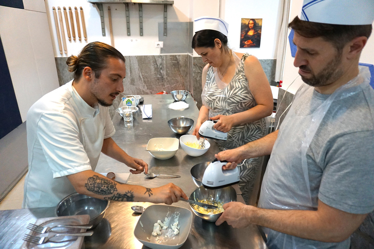 Naples: Neapolitan Pizza and Tiramisu Cooking Class