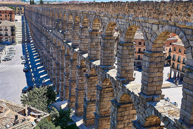 Segovia e Toledo: partenza da Madrid con visita all&#039;Alcazar