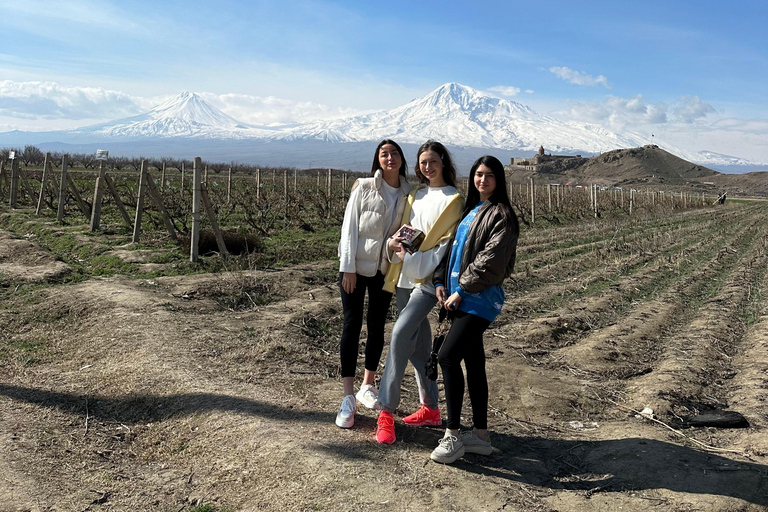 Reis naar het zuiden van Armenië։Khor Virap, Areni &amp; Noravank