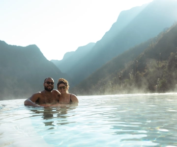 Early Tour & Avoid Crowds Tolantongo Hotsprings