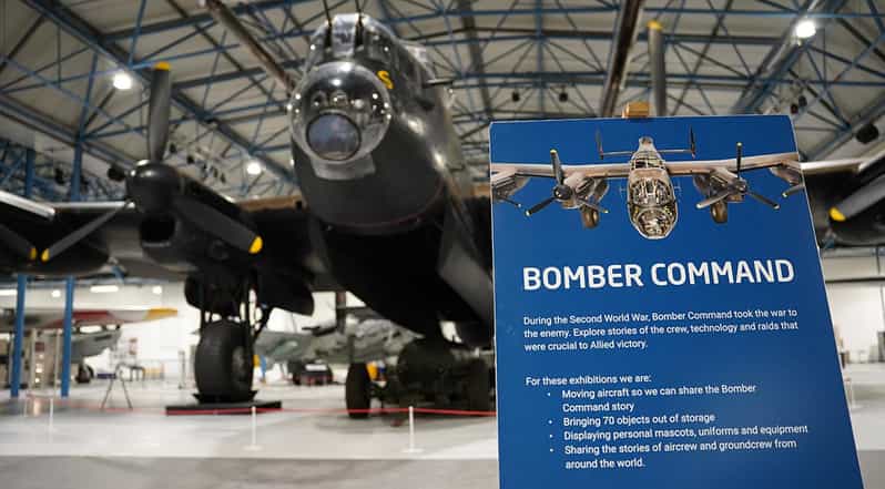 Londýn: prohlídka Bomber Command v Muzeu královského letectva