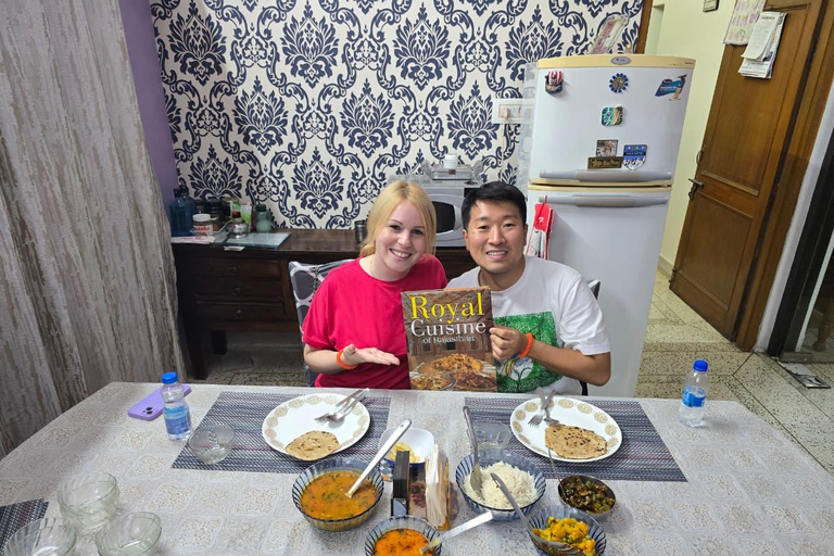 Varanasi: Indian Cooking Class with Hotel Pickup