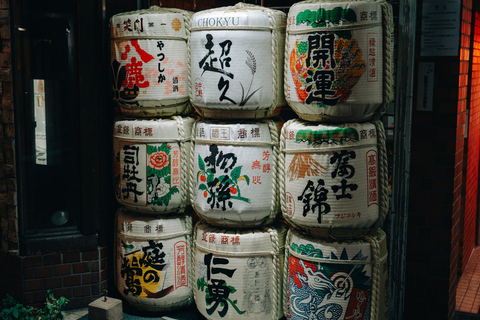 Degustación ilimitada de sake con degustación de sushi Omakase en TokioCata ilimitada de sake con 10 piezas de sushi omakase en Tokio