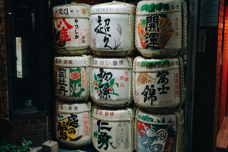 Degustación ilimitada de sake con degustación de sushi Omakase en TokioCata ilimitada de sake con 10 piezas de sushi omakase en Tokio