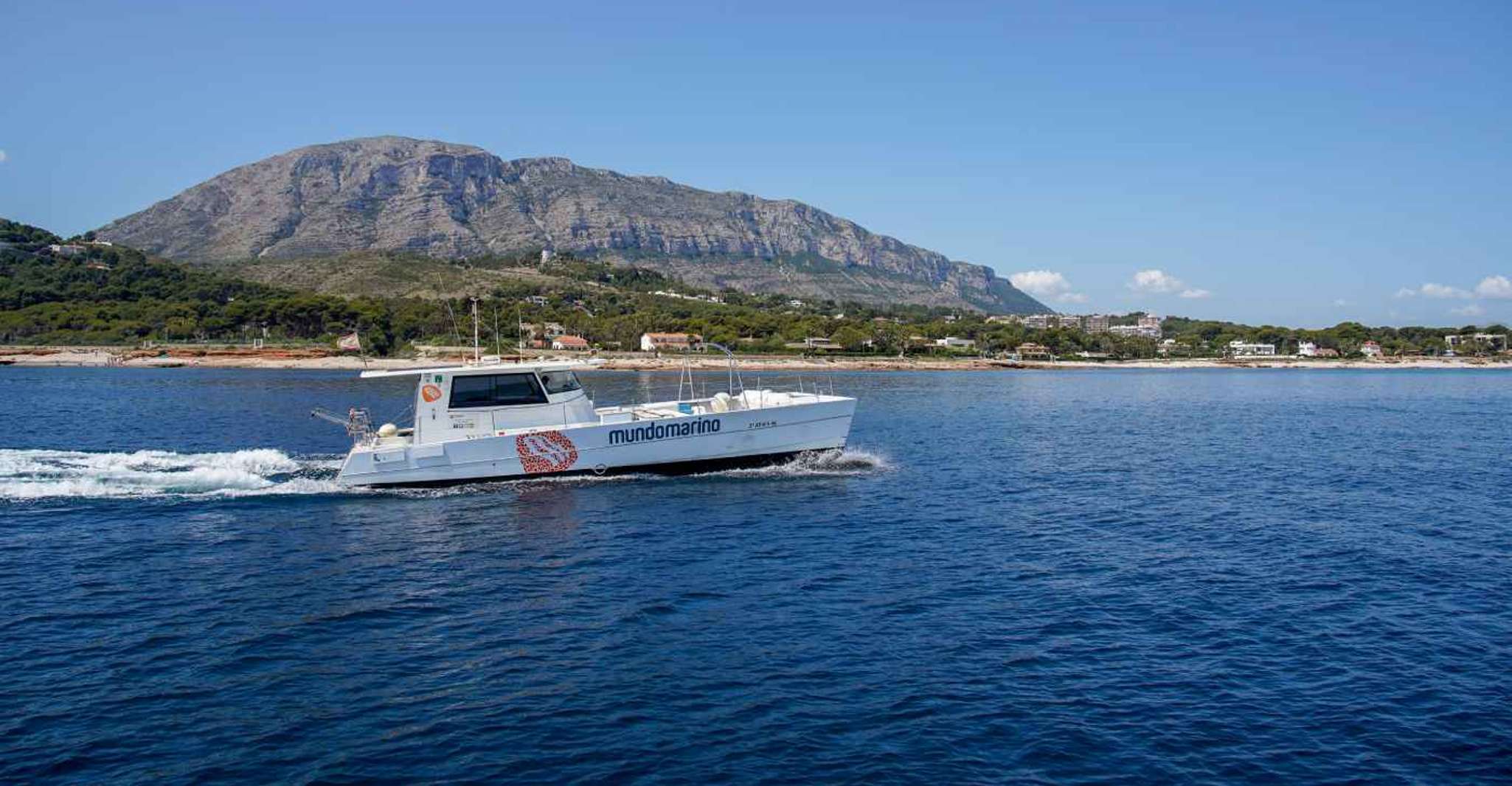 Denia'dan Tallada Mağarası'na isteğe bağlı yüzme ile tekne gezisi - Hizvo