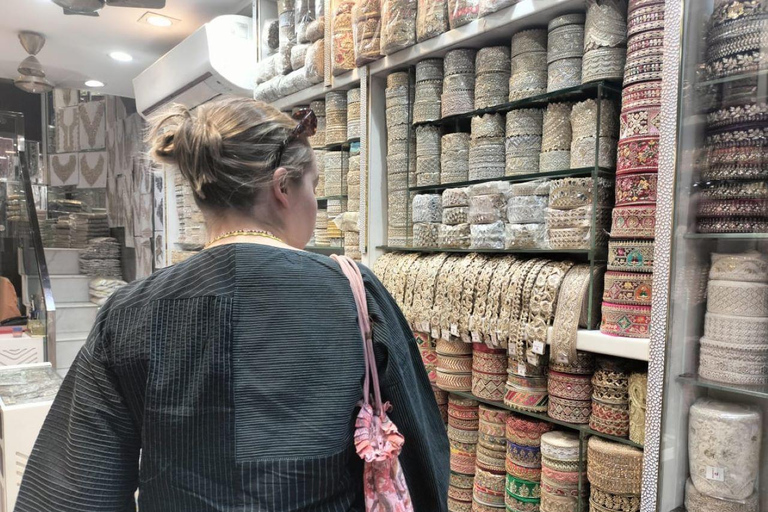 Old Delhi Jewelry & Embellishment Walk (Half-Day, Women-Led)