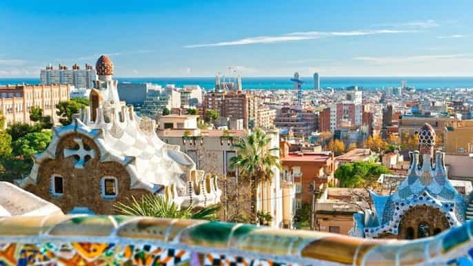 barcelona private sagrada familia and park guell tour