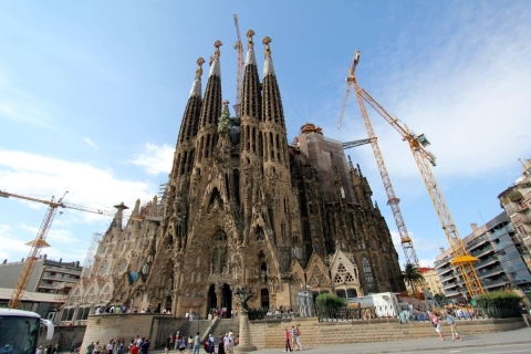 Barcelona: Private Sagrada Familia en Park Guell Tour