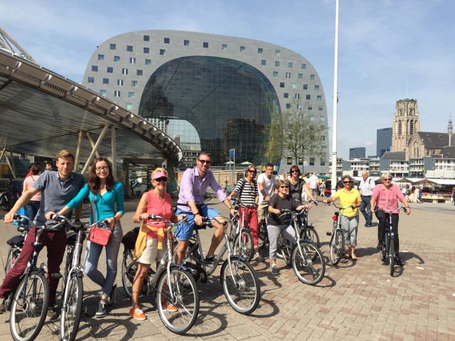 Visit Rotterdam Highlights 2.5-Hour Bike Tour in Rotterdam