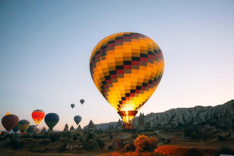 Cappadocia: Hot Air Balloon Flight Experience Over Göreme at Sunrise
