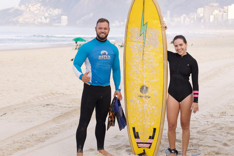 Rio de Janeiro: Surf school with all materials included Surf lessons: Ipanema and Copacabana rivers