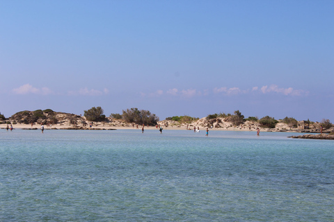 Ab Chania oder Rethymno: Tagestour nach Elafonisi per BusElafonisi: Ab Chania