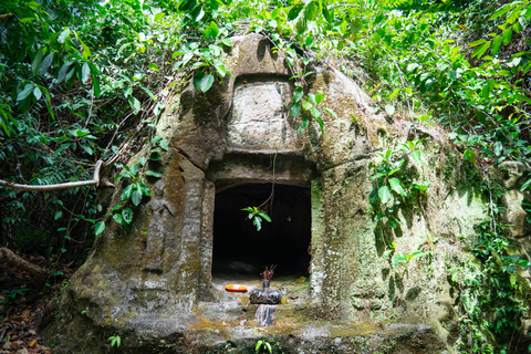 库伦山：摩托车探险之旅，前往失落的城市寺庙古伦山：摩托车探险之旅，探访失落的城市寺庙