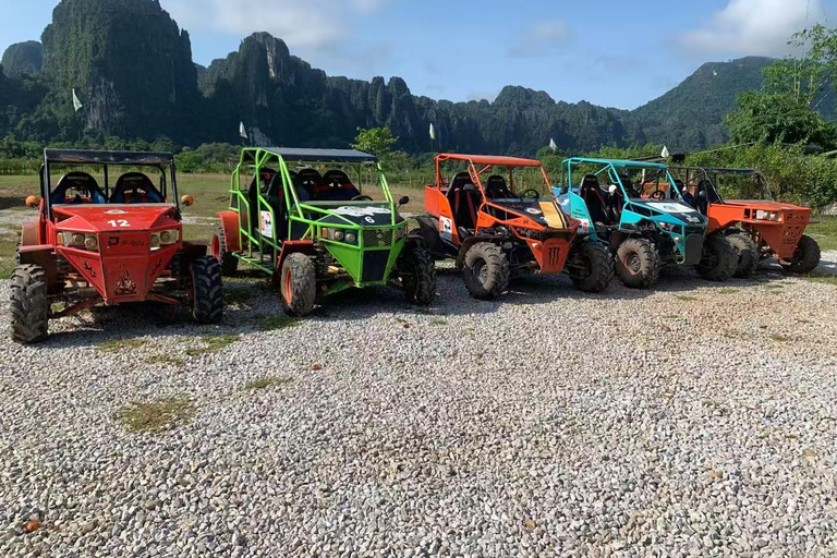 Vang Vieng: Go-Karting e passeio de barco ao pôr do sol ou ao nascer do sol