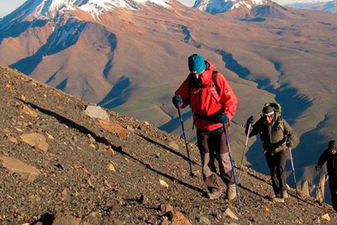 De Arequipa: acampamento e caminhada de 2 dias no vulcão Misti