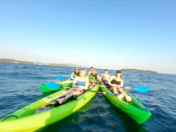 Skiathos: Wycieczka kajakiem morskim z przewodnikiem i przystankiem na kąpiel