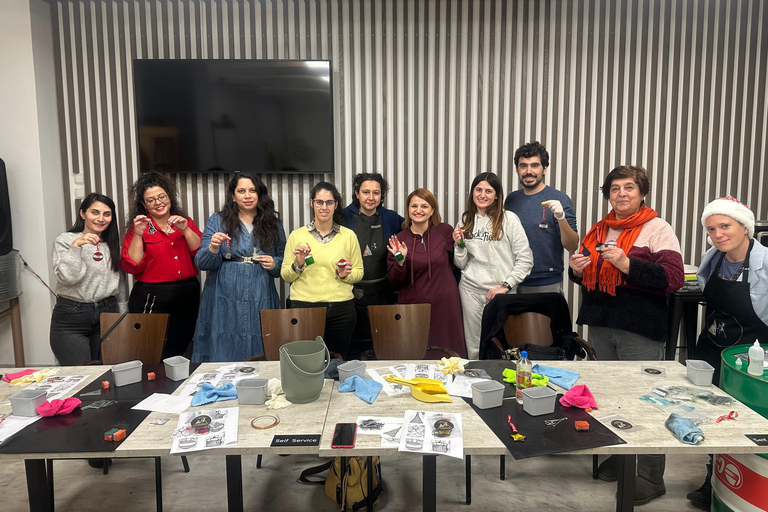 Thessaloniki: Christmas Stained Glass Ornaments Workshop