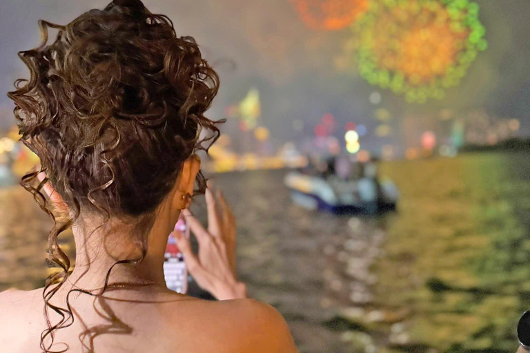 胡志明市：2026年除夕烟花快艇之旅团体游：除夕烟花快艇巡游