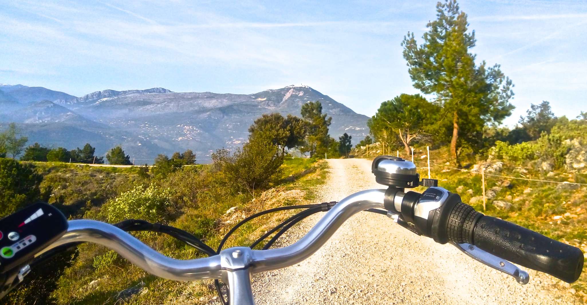 Excursão panorâmica de E-bike pela Riviera Francesa saindo de Nice - Hizvo