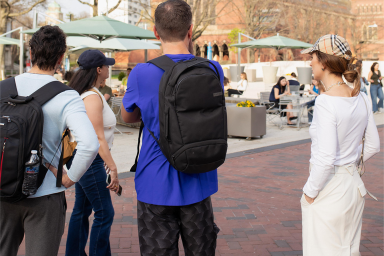 Boston with Harvard: Walking Tour in Portuguese