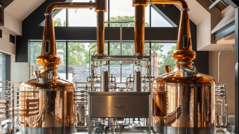 Inverness: Uile-bheist Distillery & Brewery Tour & Tasting