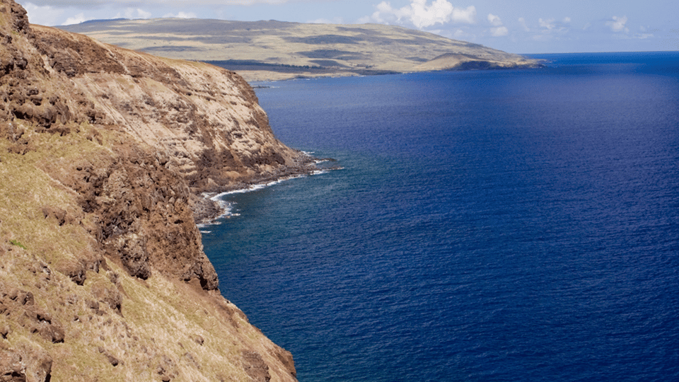 Misterio del Poike:Paseo por la Rapa Nui más desconocida | GetYourGuide