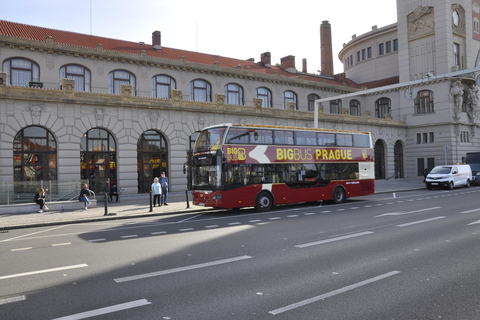 Prag: Hop-On/Hop-Off-Busticket für 24 oder 48 h24-h-Hop-On/Hop-Off-Bustour und Flussrundfahrt