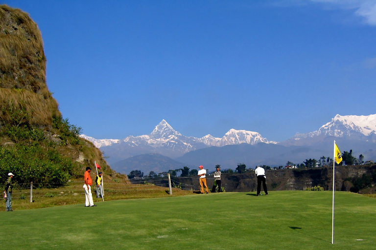 Depuis Pokhara : Golf au cœur de la splendeur de l'HimalayaGolf au cœur de la splendeur himalayenne de Pokhara