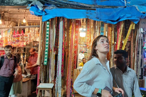 Mumbai: Visita a um bazar e a um temploEXCURSÃO EM GRUPO