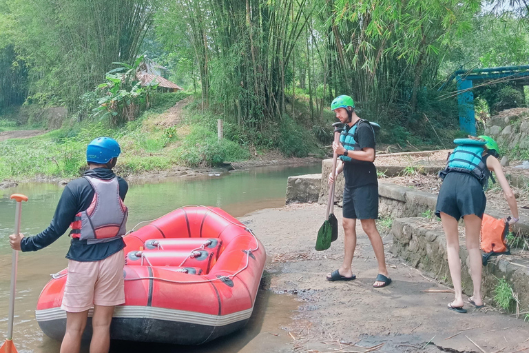 Yogyakarta: Borobudur Sunrise & Adventure Elo River Rafting Sunrise from Setumbu hills & Adventure Elo River Rafting