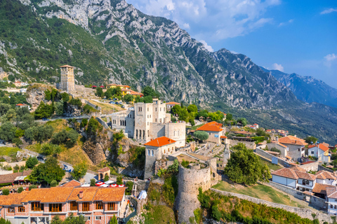 De Tirana: Viagem de 1 dia a Krujë com o Castelo de Krujë e o Antigo Bazar