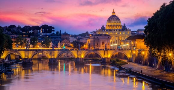 Rome: Night City Tour with Dinner and Wine Pairing
